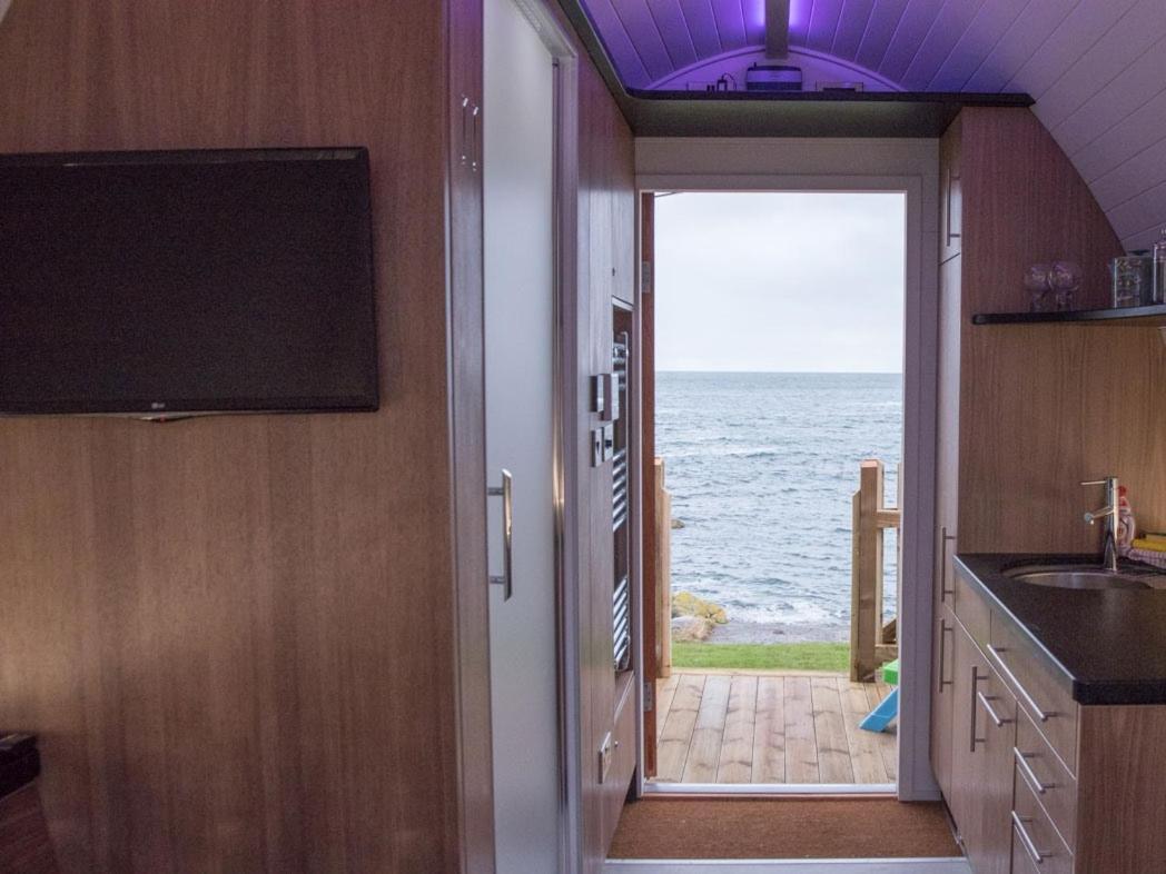 Door To The Shore - Seafront Cottages Sandhaven Exterior photo